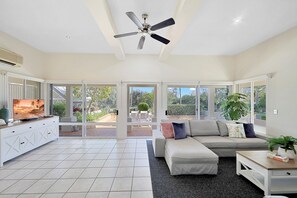 Living area - Direct Beach access from your spacious 3 Bedroom townhouse! (Bargara)