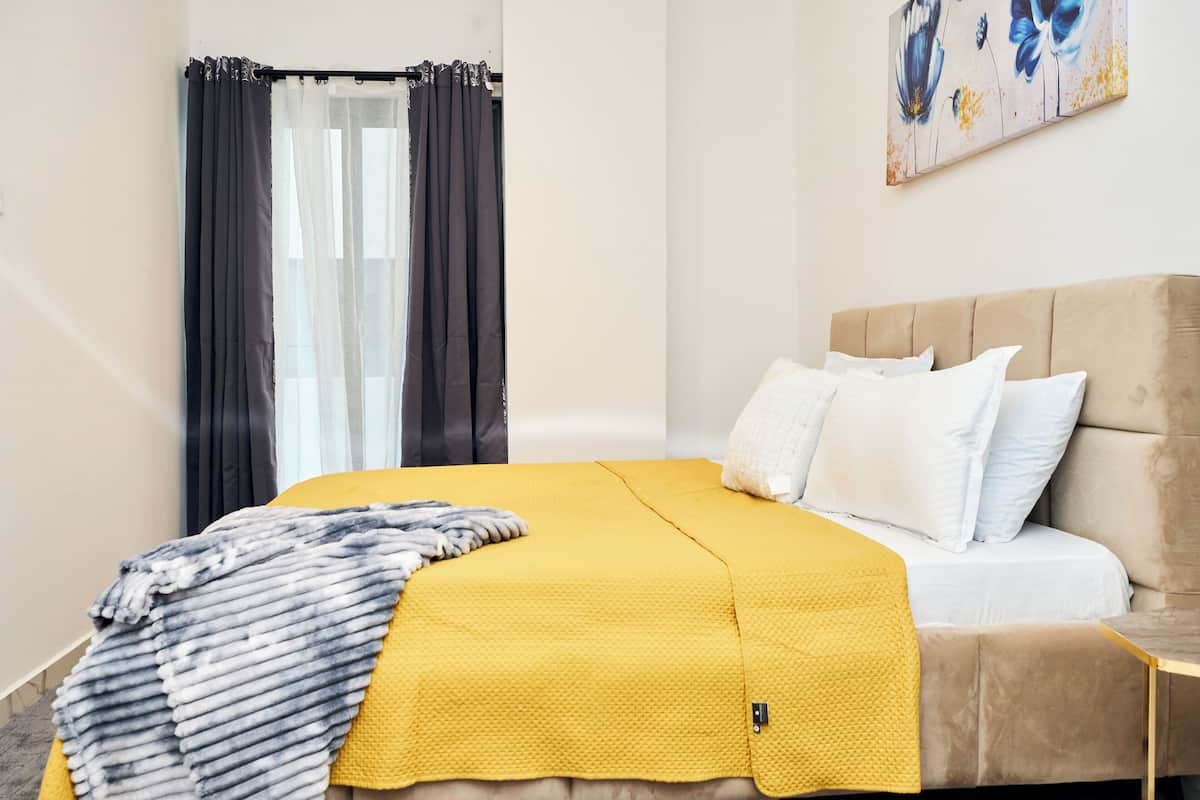 Grand Apartment, City View | 1 bedroom, in-room safe, desk, soundproofing