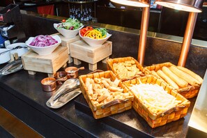 Desayuno buffet diario (CNY 69 por persona)