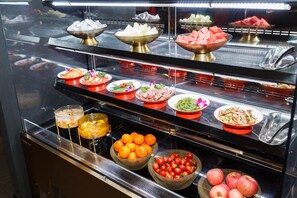 Desayuno buffet diario (CNY 69 por persona)