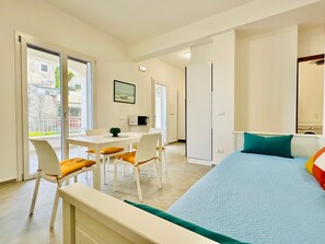 3 chambres, fer et planche à repasser, Wi-Fi, literie fournie