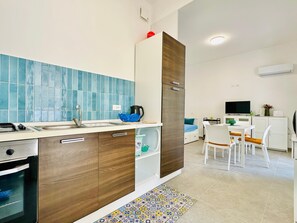 Microwave, oven, stovetop