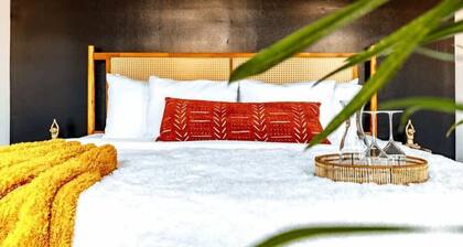 Short North & Downtown & OSU | Near High Street | Free Parking | 5,800+ Reviews