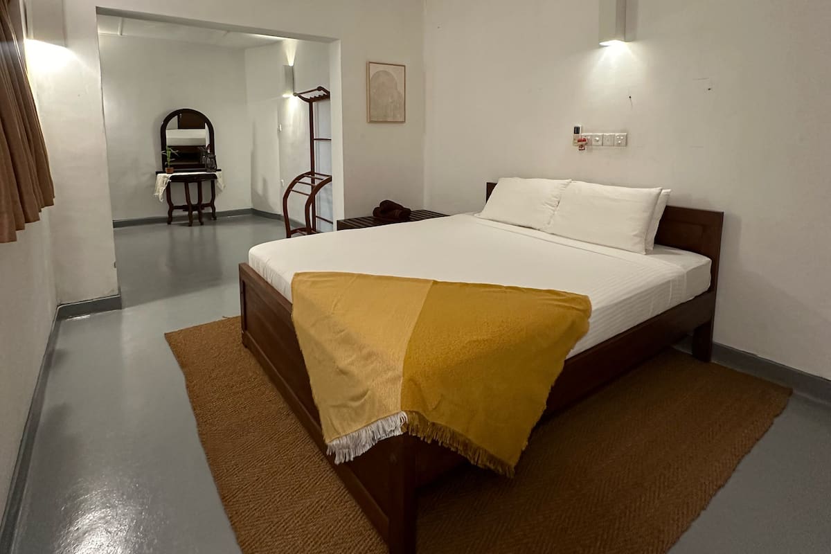 Standard Double Room | Free WiFi