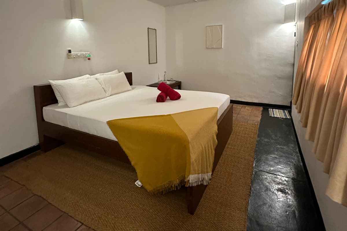 Basic Double Room | Free WiFi