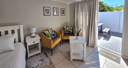 Ivy Place Studio Apartment
