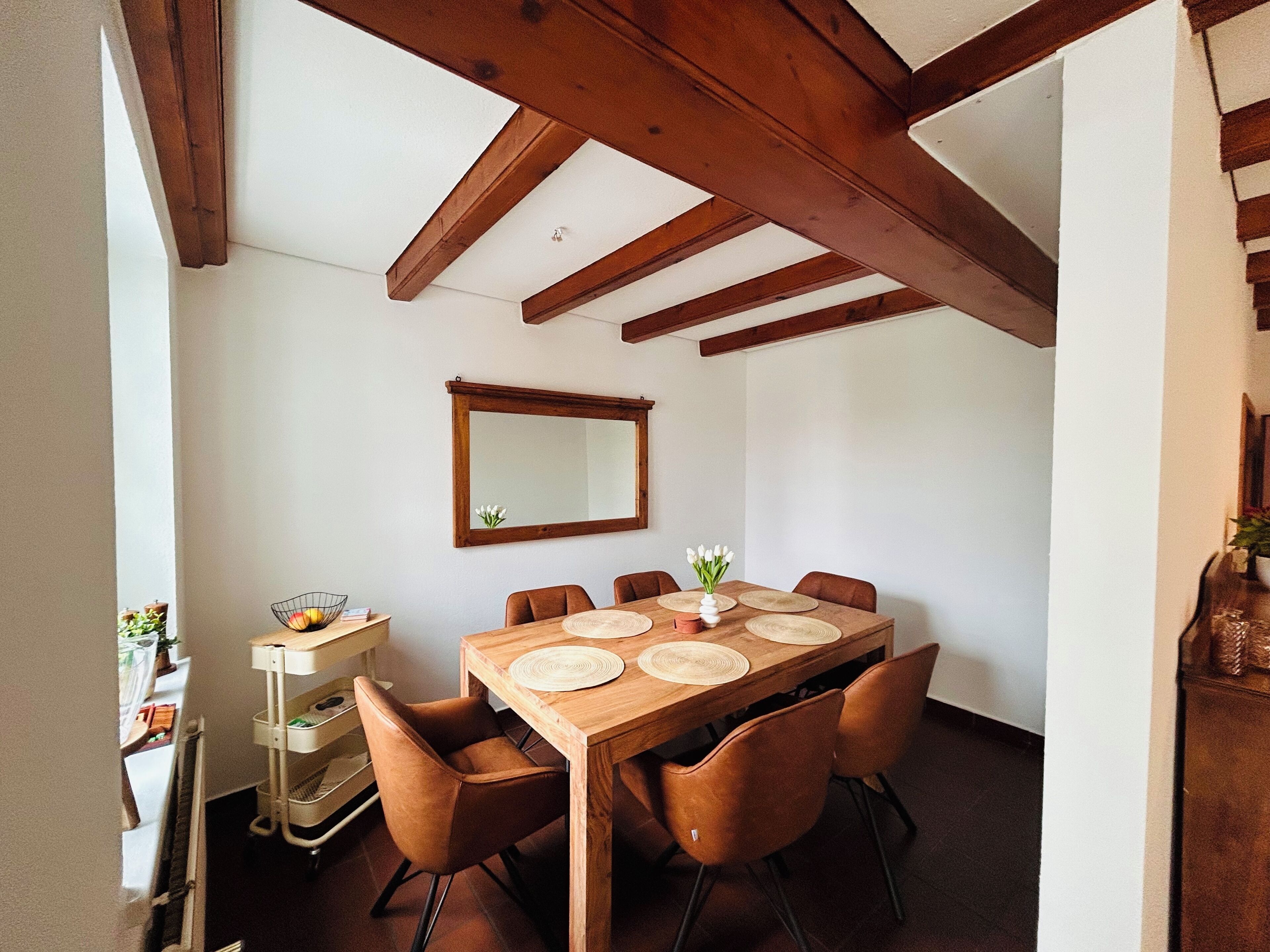 Nhà, 3 phòng ngủ, sân hiên, quang cảnh vườn | Phòng ăn