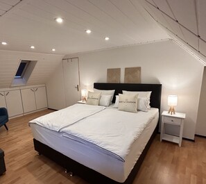 Ferienhaus, 3 Schlafzimmer, Terrasse, Gartenblick | 4 Schlafzimmer