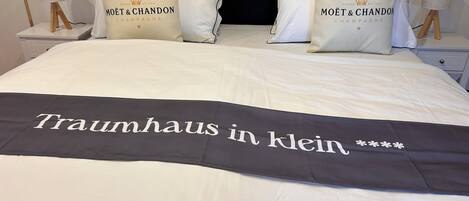 Ferienhaus, 3 Schlafzimmer, Terrasse, Gartenblick | 4 Schlafzimmer