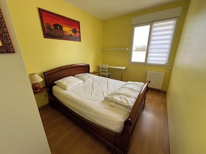 3 slaapkamers, een strijkplank/strijkijzer, gratis wifi