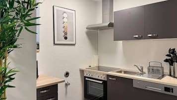 Kühlschrank, Ofen, Herdplatte, Geschirrspüler