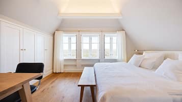 4 soverom, skrivebord, strykejern/-brett og wi-fi (inkludert)