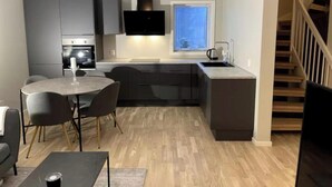 Departamento, 2 habitaciones, con acceso para personas discapacitadas, para fumadores | Comedor