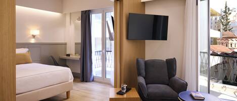 Phòng Deluxe, quang cảnh thành phố | 1 phòng ngủ, phòng cách âm, truy cập Internet không dây miễn phí