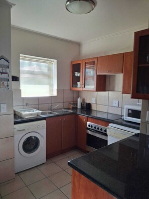 Apartment, 2 Bedrooms, Accessible, Smoking | Interior - Portobello NO 5, Mossel Bay, Garden Route (Mossel Bay)