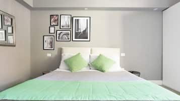 Deluxe Double Room | In-room safe, iron/ironing board, free WiFi