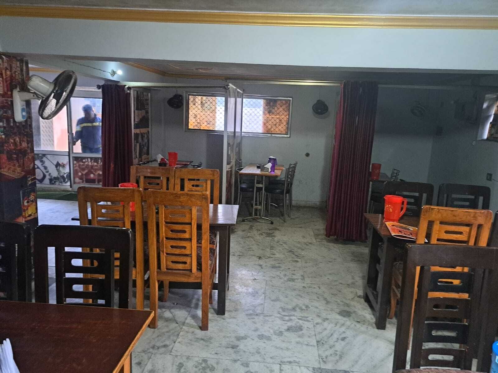 مطعم