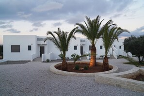 Exterior - Tersanas Mare Yellow - Home w. Pool & Large Outdoors (Livadi)