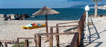 Wonderful private villa for 5 guests with WIFI, A/C, hot tub, TV, terrace and panoramic view