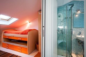 Dusche, Haartrockner, Bidet