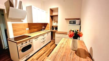 Apartamento, 1 quarto, para fumantes, vista para a cidade | Parte interna