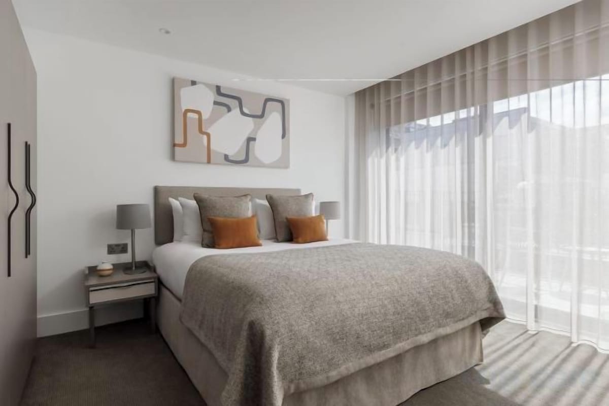 In-room safe, blackout curtains, soundproofing, iron/ironing board