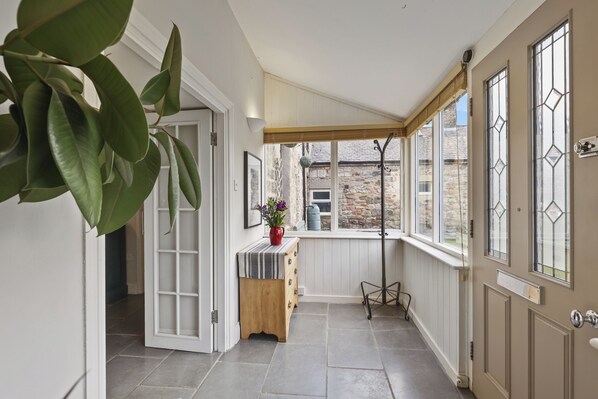 Interior - Wyndgrove House - North East Escapes (Seahouses)