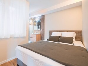 4 bedrooms, free WiFi