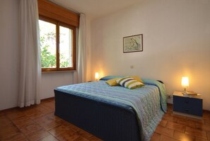 2 bedrooms