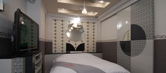 HOTEL LEGEND PLUS - Adults Only