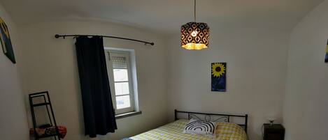 3 Schlafzimmer, Schreibtisch, kostenloses WLAN, Bettwäsche