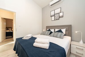 2 soveværelser, gratis baby-/barnesenge, sengetøj