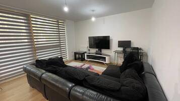 ์ํํธ | ๊ฑฐ์ค ๊ณต๊ฐ