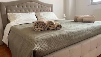 Deluxe Condo, City View | Soundproofing, iron/ironing board, free WiFi