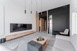 Allergitestet sengetøy, safe på rommet og skrivebord