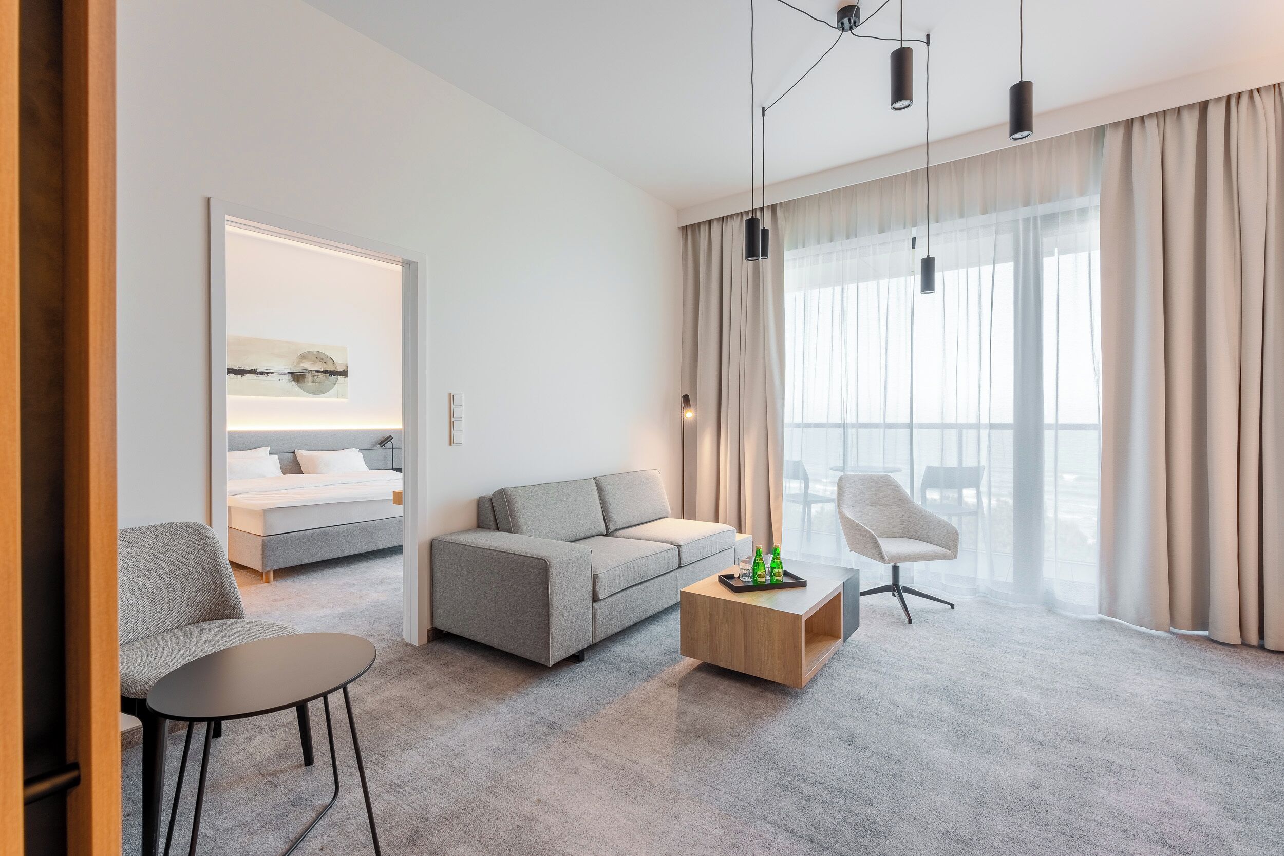 Hypo-allergenic bedding, in-room safe, desk, laptop workspace