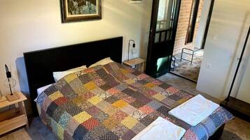 Talo (Holiday Home Saniv) | 2 makuuhuonetta, vauvansängyt, ilmainen Wi-Fi