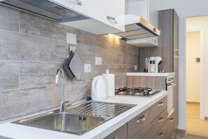 Ofen, Herdplatte, Geschirrspüler