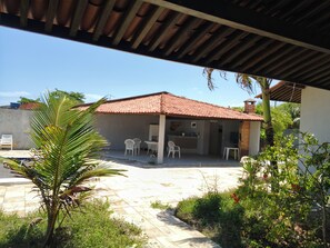 Terrace/patio - Gorgeous 6-bedroom house with WiFi in Barra de Santo Antônio (Barra de Santo Antônio)
