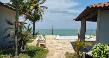 Gorgeous 6-bedroom house with WiFi in Barra de Santo AntĂŽnio