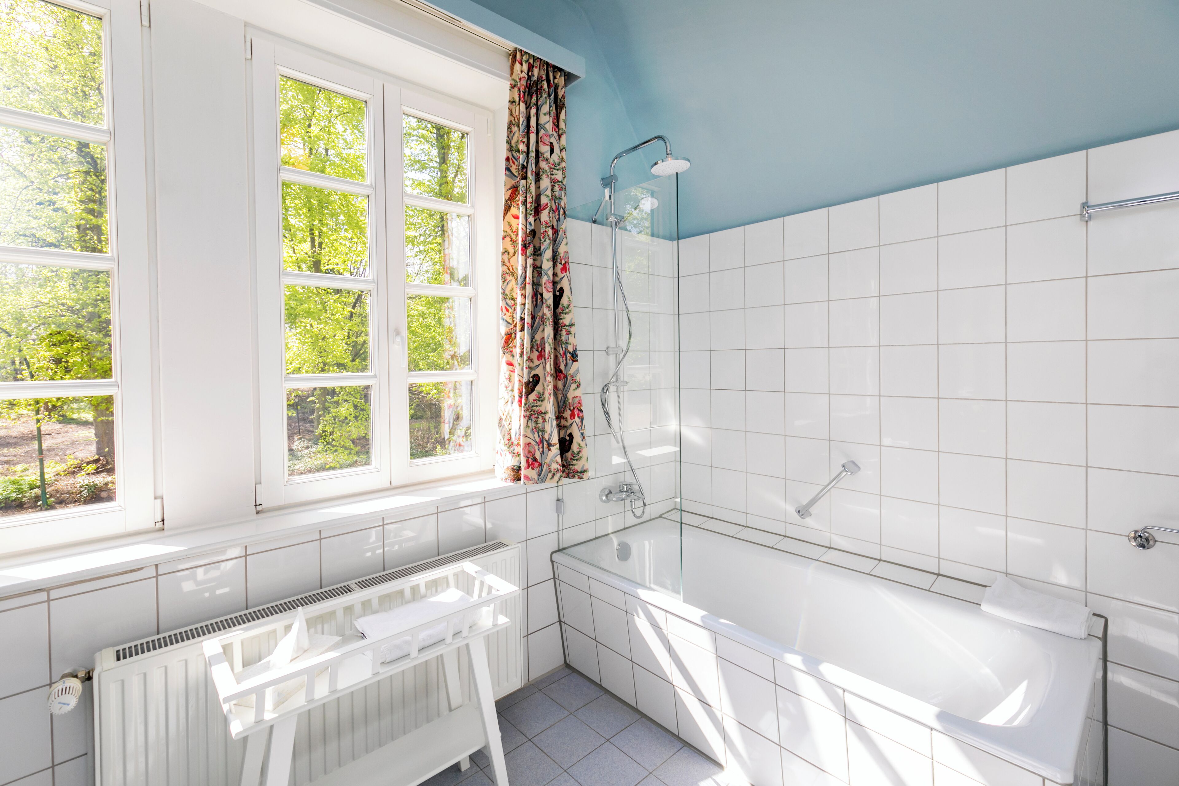 Double Room, 1 Double Bed, Non Smoking, Private Bathroom | Bathroom | Eco-friendly toiletries, hair dryer, towels, soap