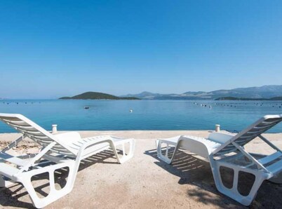 Spacious and Cozy Seafront Apartments