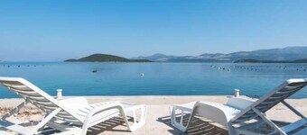 Spacious and Cozy Seafront Apartments