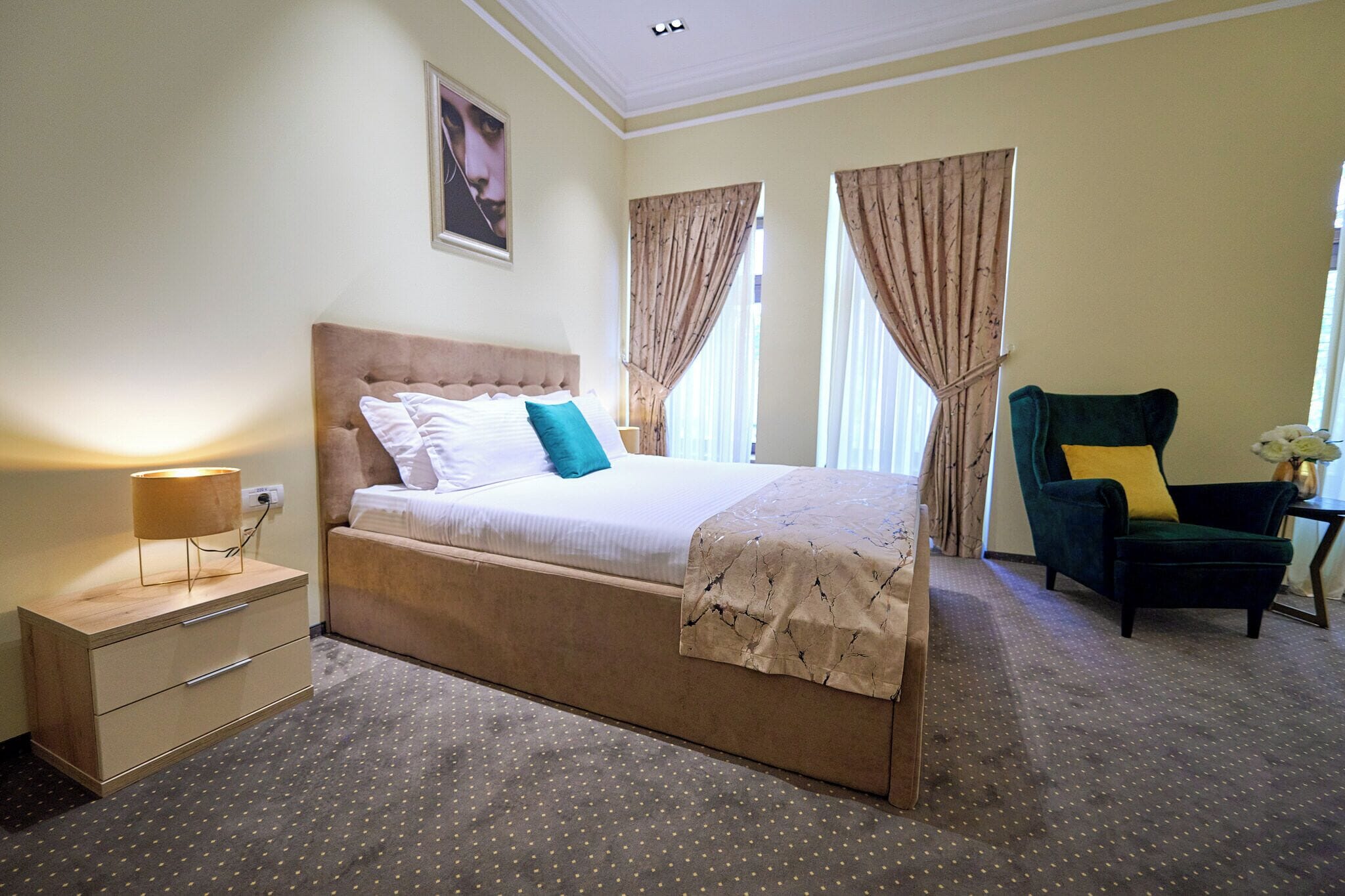 Chambre Royale | Literie de qualité supérieure, minibar, coffres-forts dans les chambres