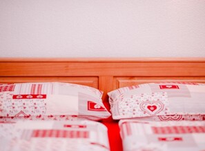 4 habitaciones, cunas y wifi gratis 