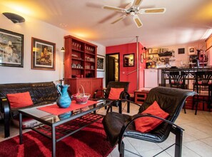 Villa (Rustic Villa Rudine) | Spisestue