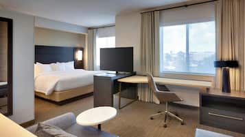 Estudi en suite estàndard, 1 llit de matrimoni gran i sofà llit | Escriptori, espai de treball apte per a portàtils i wifi gratuïta