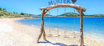 Pansion Stones Murter