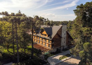 Exterior - Poehma Lago Negro by Livá OFICIAL (Gramado)