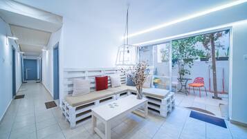 Studio | 18 bedrooms